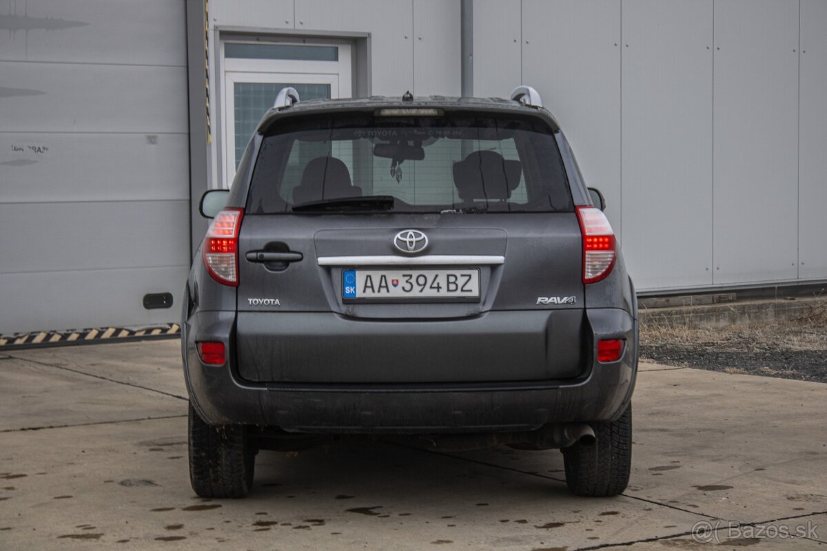 Toyota RAV4 2.2l D-CAT 110kW, A/T - 6