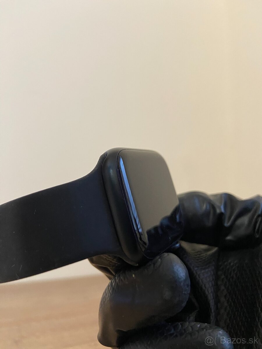 Apple watch 8 45mm GPS - 6