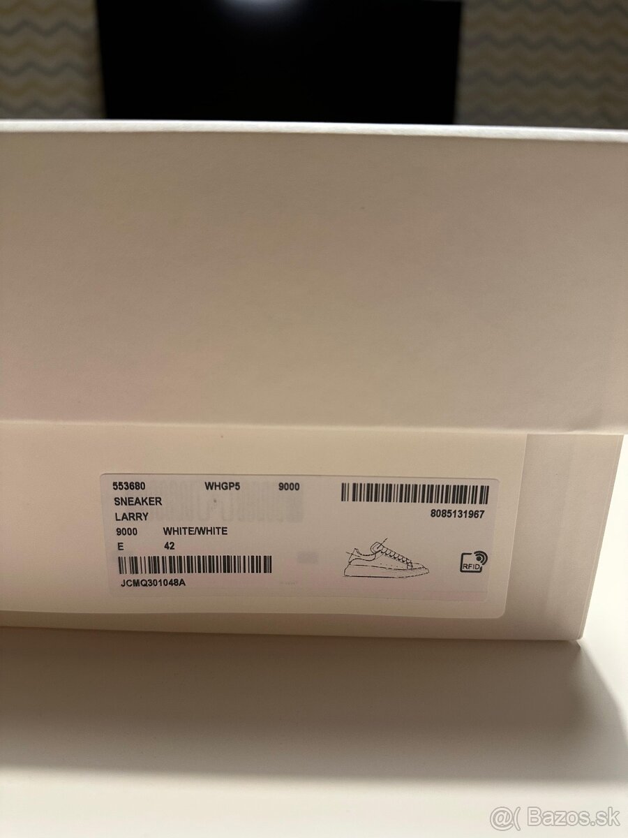 Alexander McQueen - 6