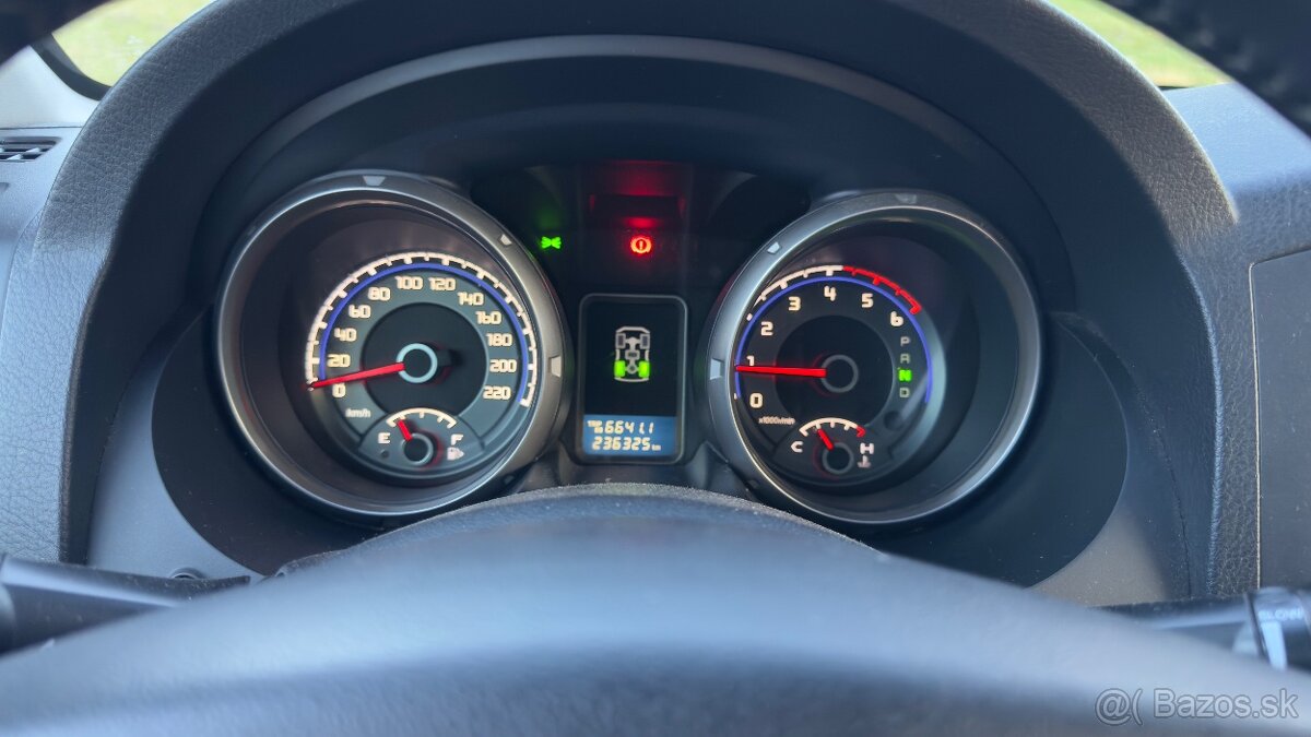 Mitsubishi Pajero - 6