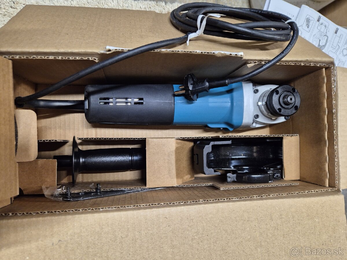 Predam uhlovu brusku Makita 9565CR, 1400W - NOVA - 6