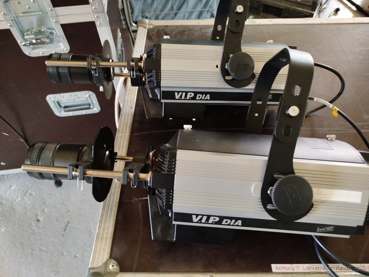 Predám projektor Clay Paky DIA - 6