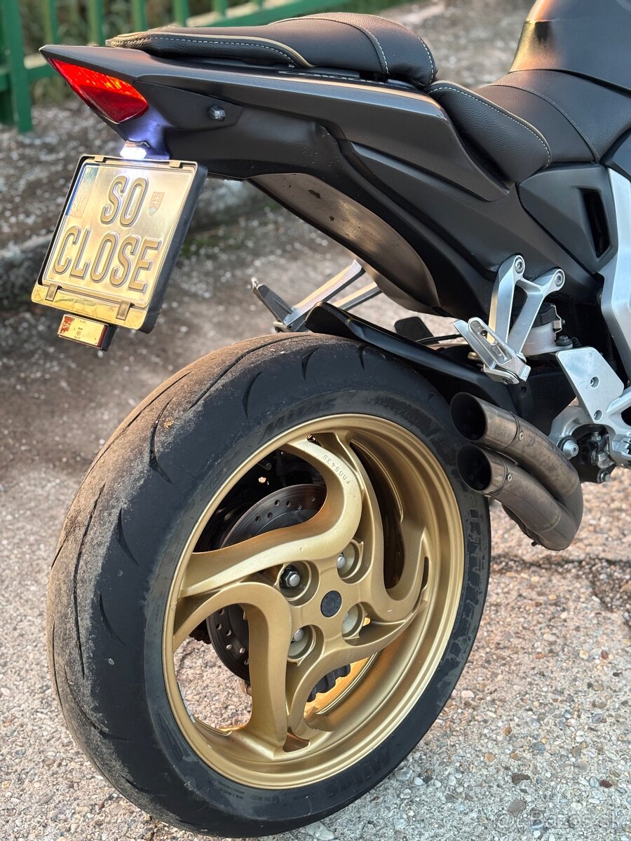 Honda cb1000r 2012 - 6