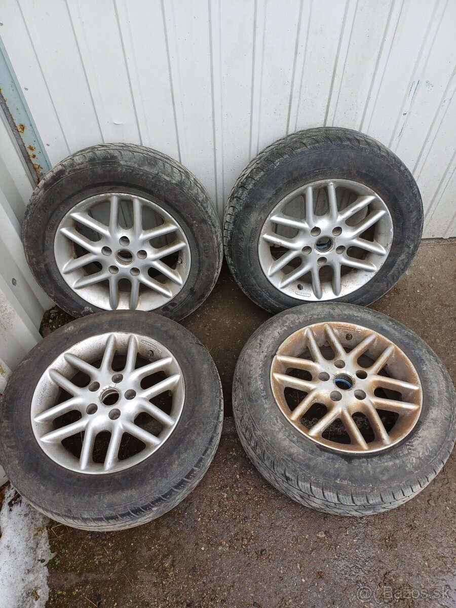 Rozpredám Audi A4 B5 sedan 1.9tdi - 6