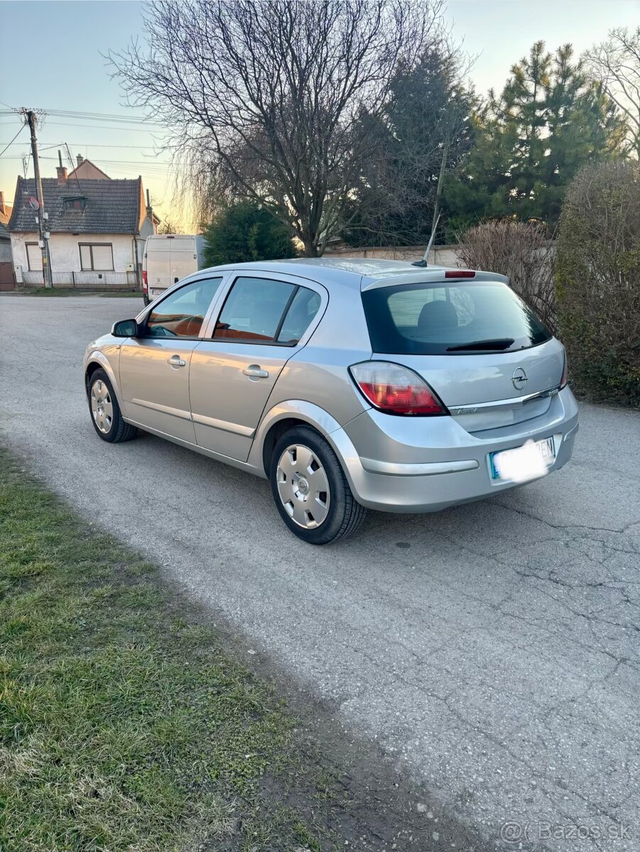 Predám Opel Astra H 1.9cdti 74kw - 6