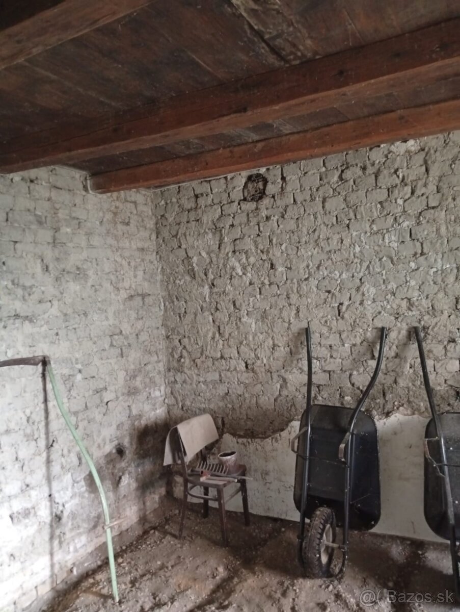 Predám vidiecky domček v pôvodnom stave - 6