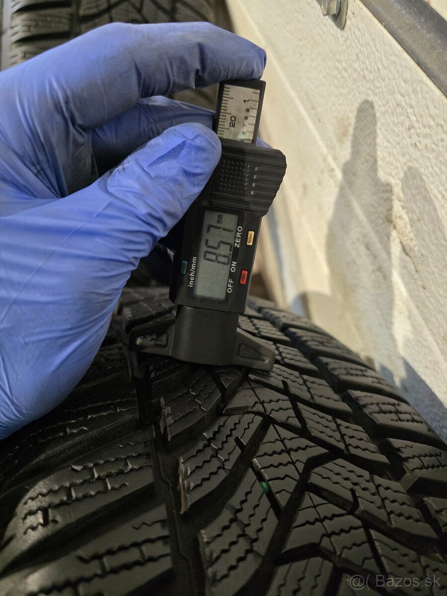 Zánovná Zimná Sada Toyota+Dunlop 215/60 R16 - 6