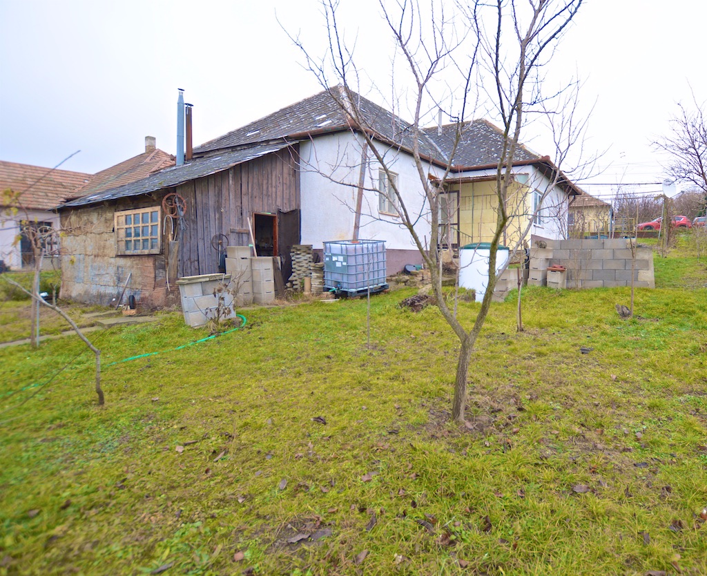 NA PREDAJ 3I DOM V KOLTE S OVOCNOU ZÁHRADOU - 6