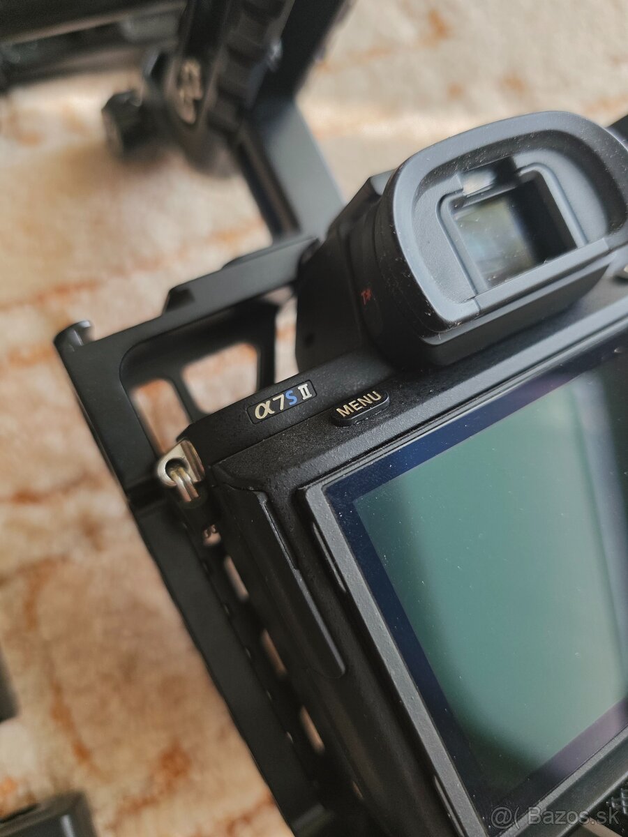 Sony A7SII + Follow Focus + SmallRig + Fotga DP3000 +Camvate - 6