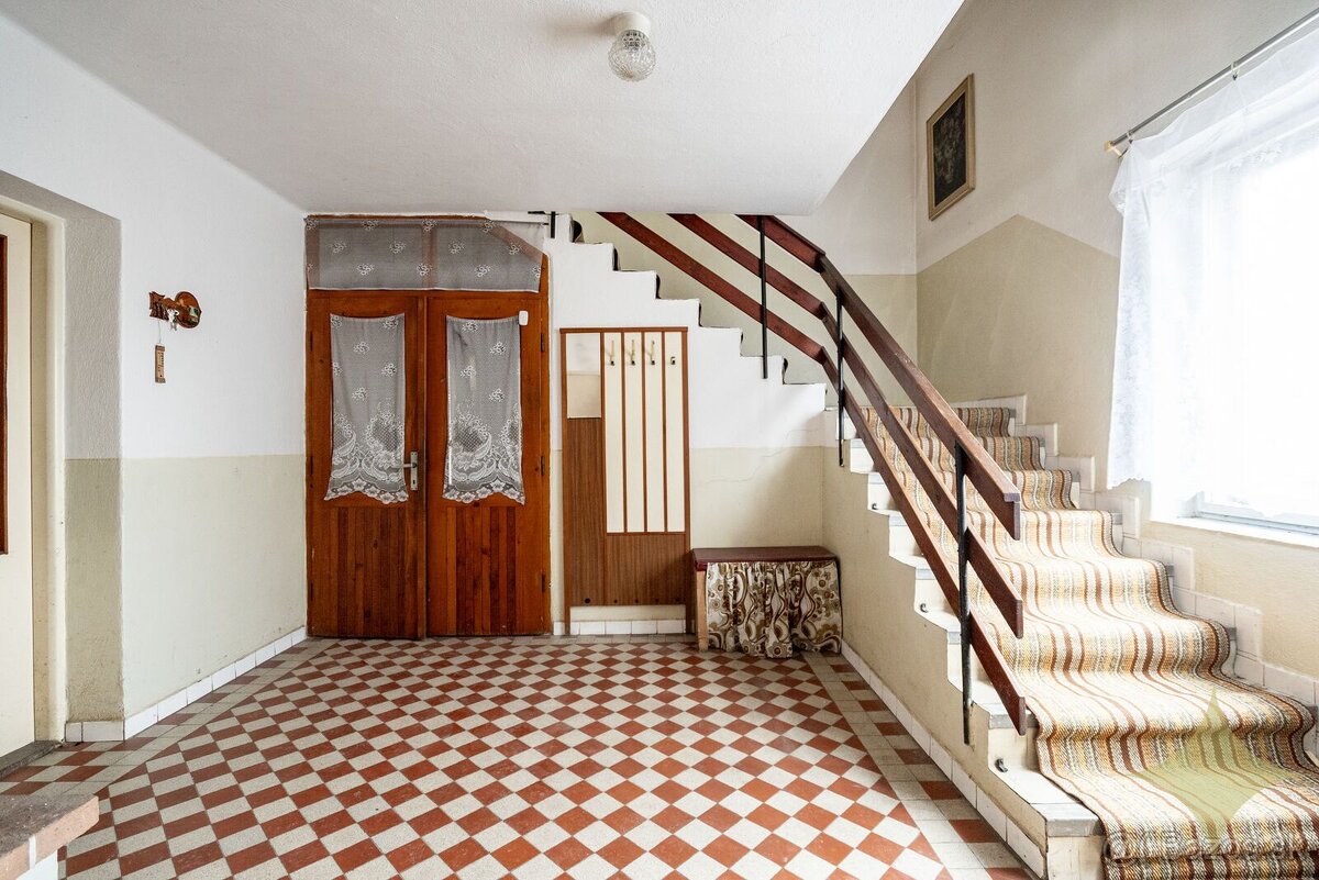 Dvojgeneračný rodinný dom v obci Balog nad Ipľom - 6