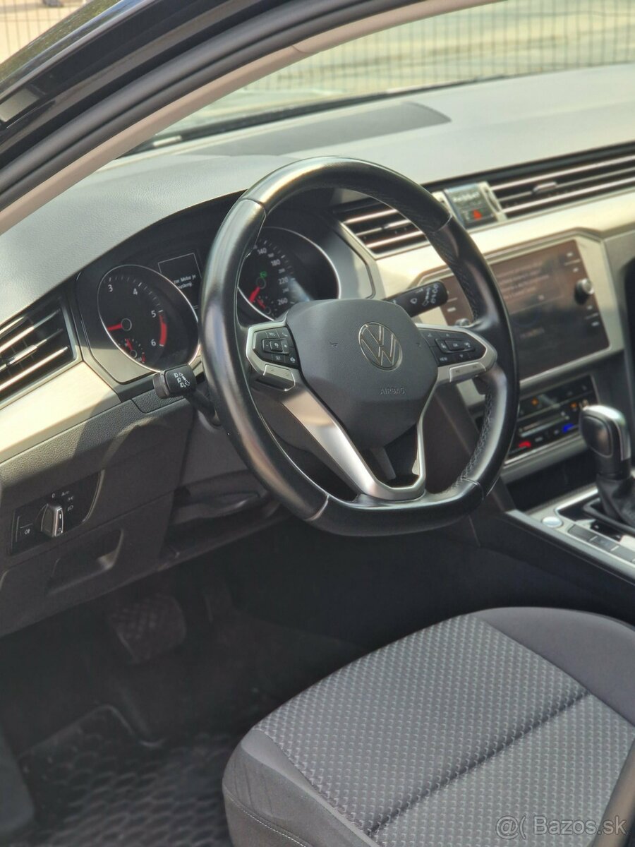 Volswagen Passat Variant 2.0L - 6