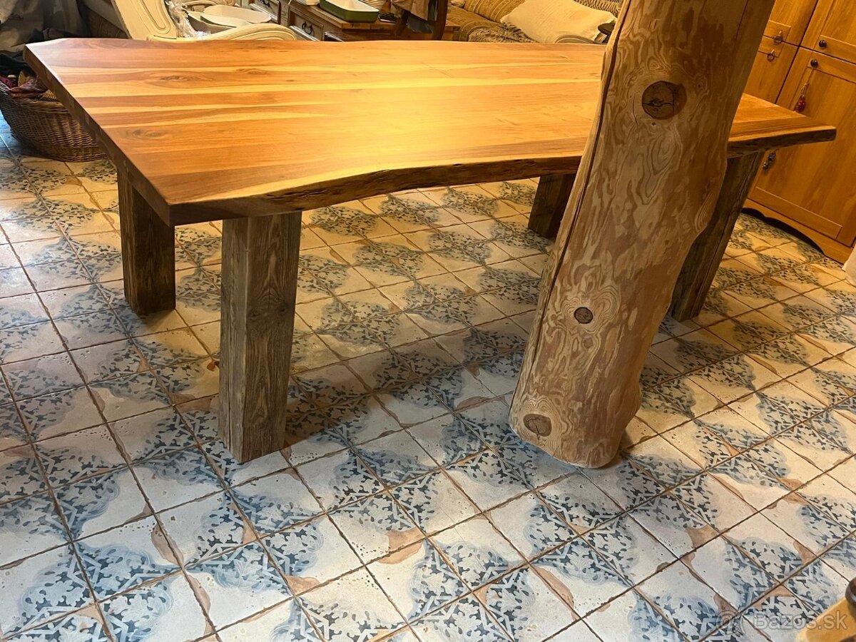 Masívny drevený stôl - 6