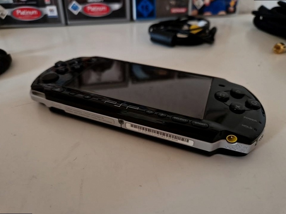 PlayStation Portable 3004 s príslušenstvom - 6