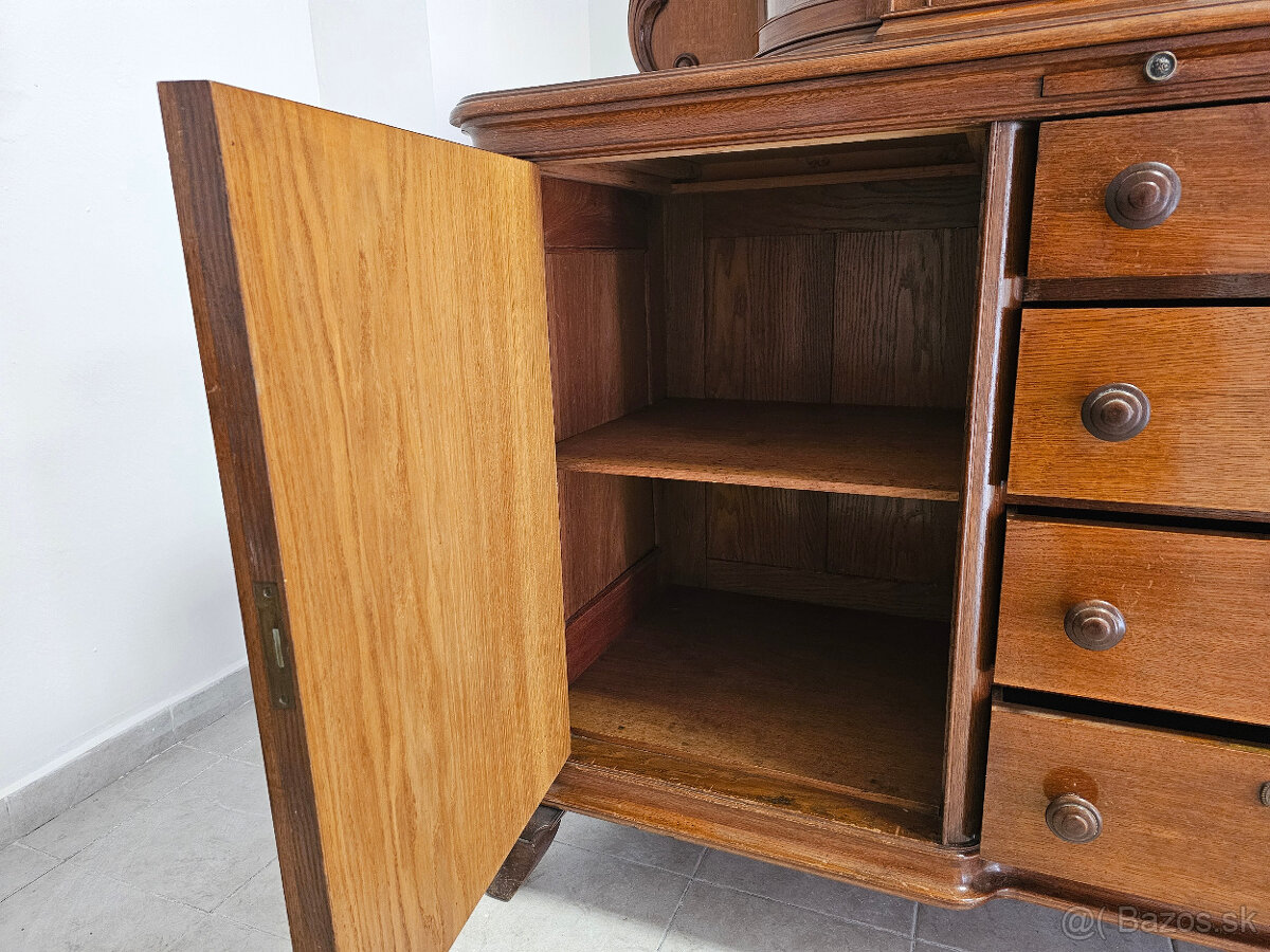 Predám starožitnú komodu v vitrínou - 6