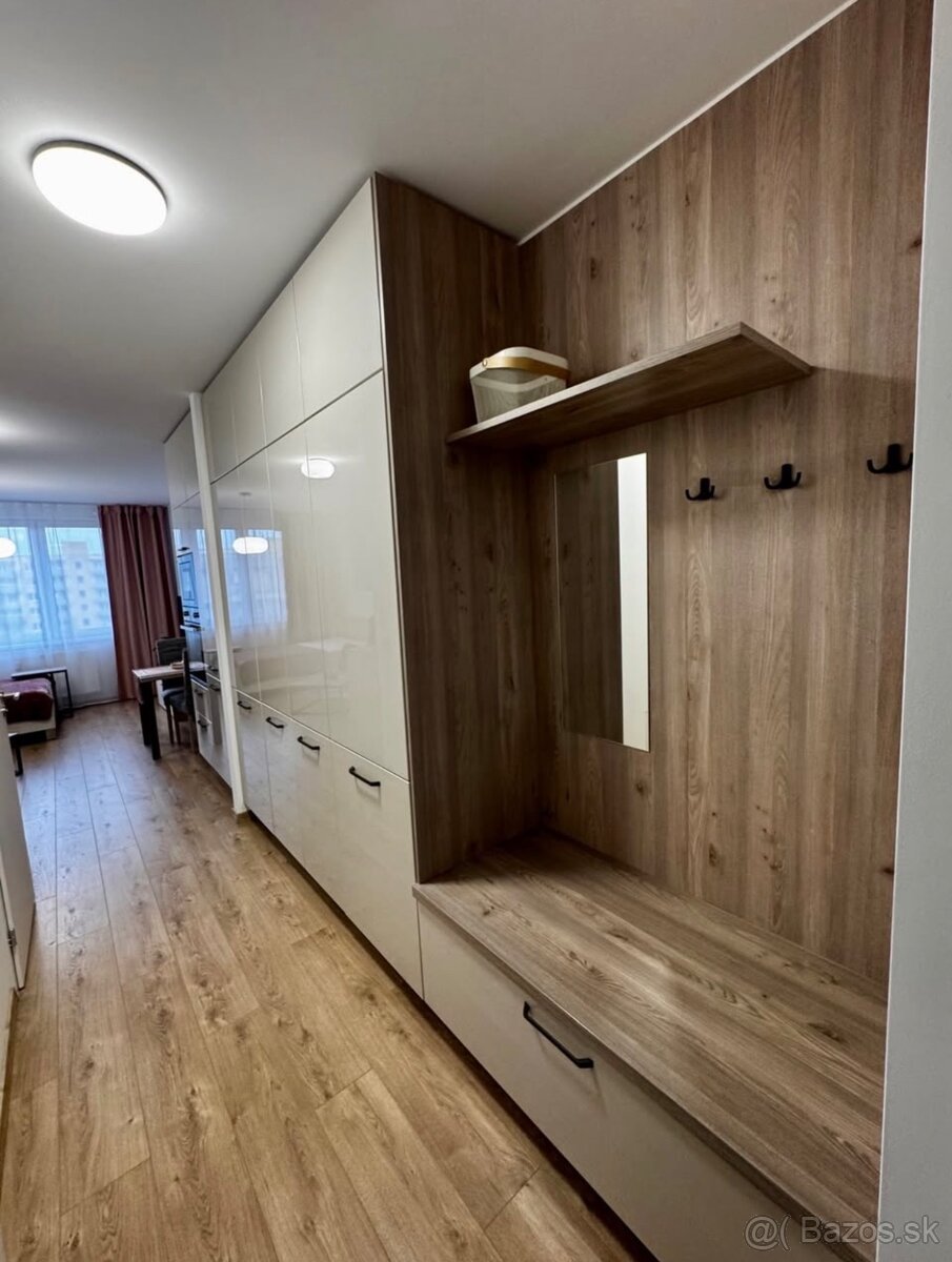 Krasna garzonka na prenajom - 6