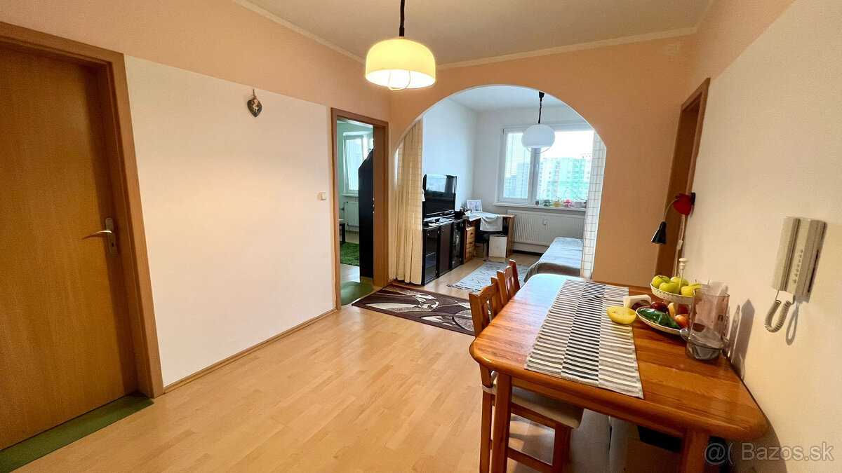 PREDAJ ATRAKTÍVNEHO 3-IZB. BYTU S LOGGIOU V PROSTREDÍ PLNOM - 6