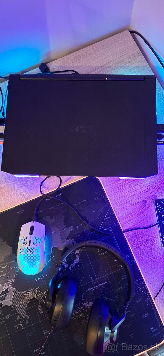 Herny laptop Acer Nitro 5 - 6