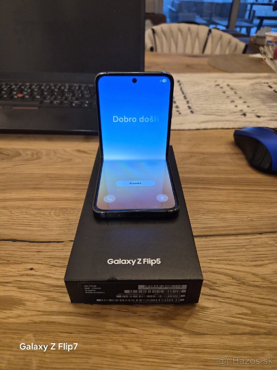 Samsung Galaxy Z Flip 5 - 6