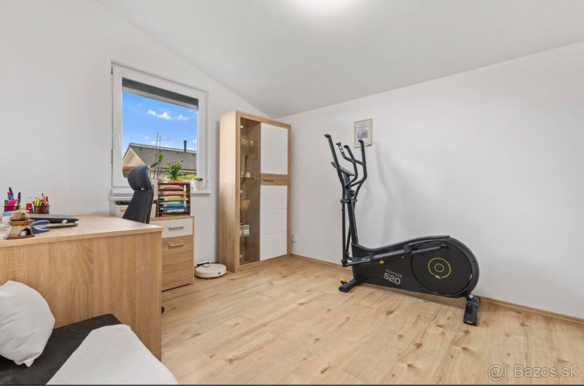 PREDAJ | 4-IZBOVÝ DOM - 6