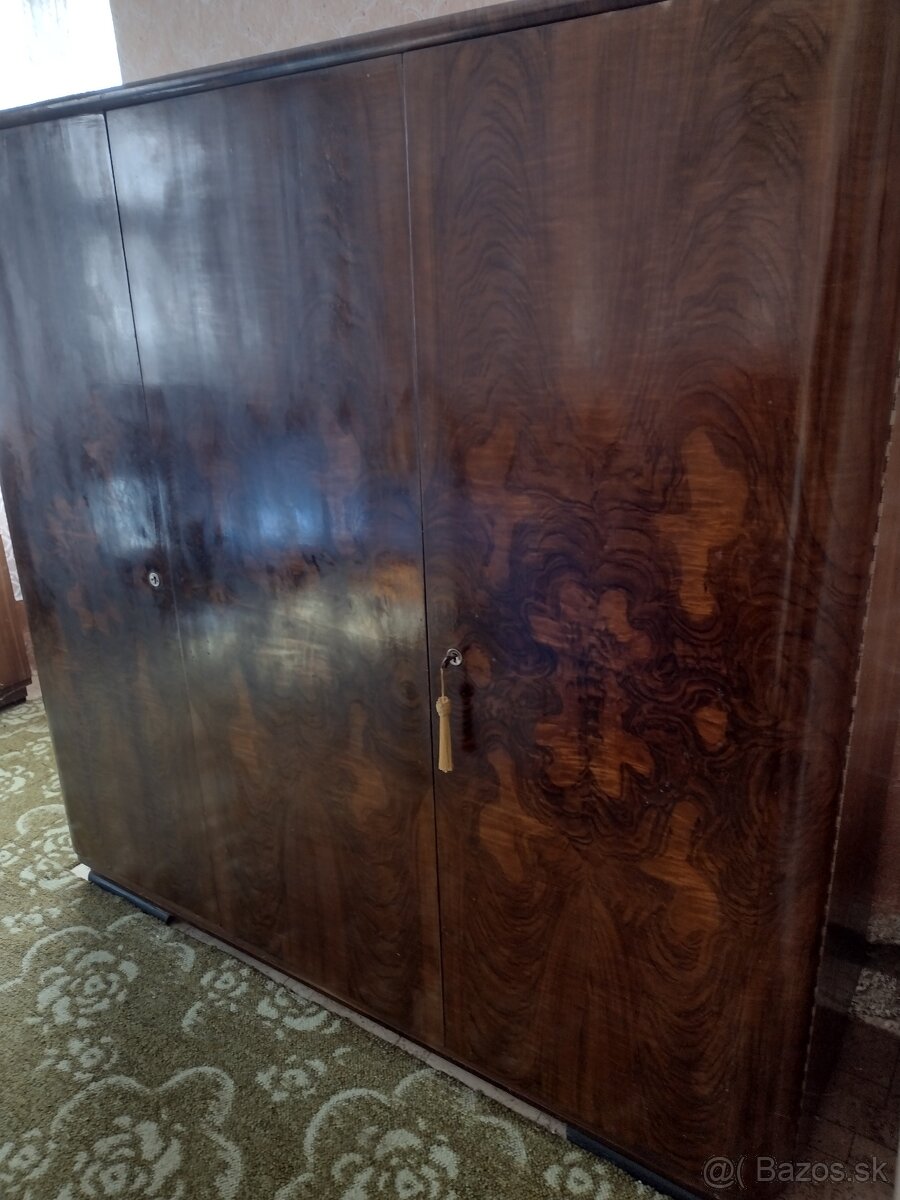 Predám starý nábytok. - 6