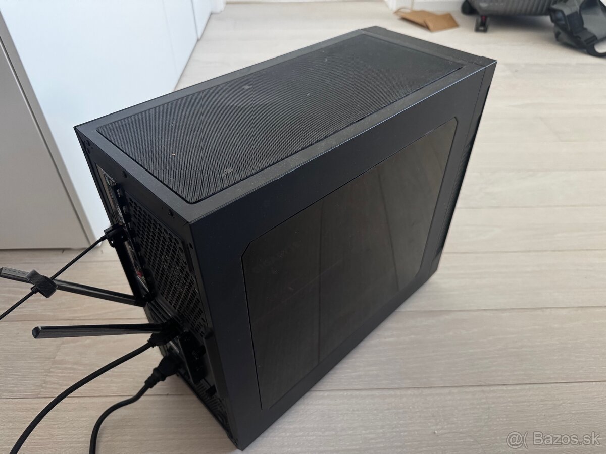 TOP PC – RTX 3070 Ti, Ryzen 7 5800X, LCD Watercooling - 6