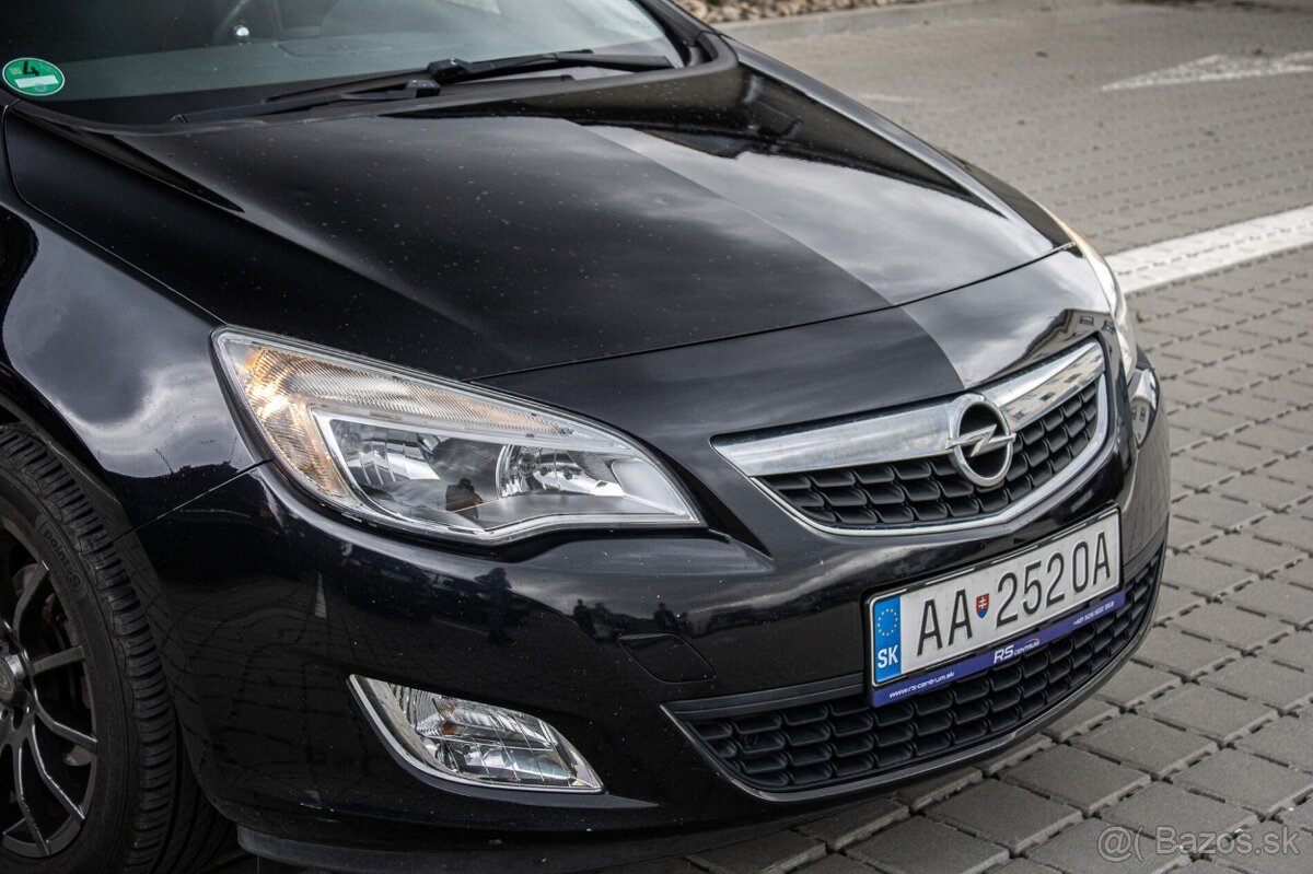 Opel Astra J 1.4 74 kW - 6