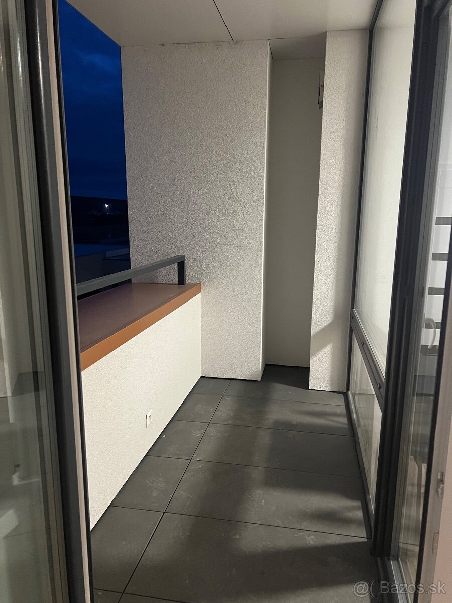 1 izbový byt - 6
