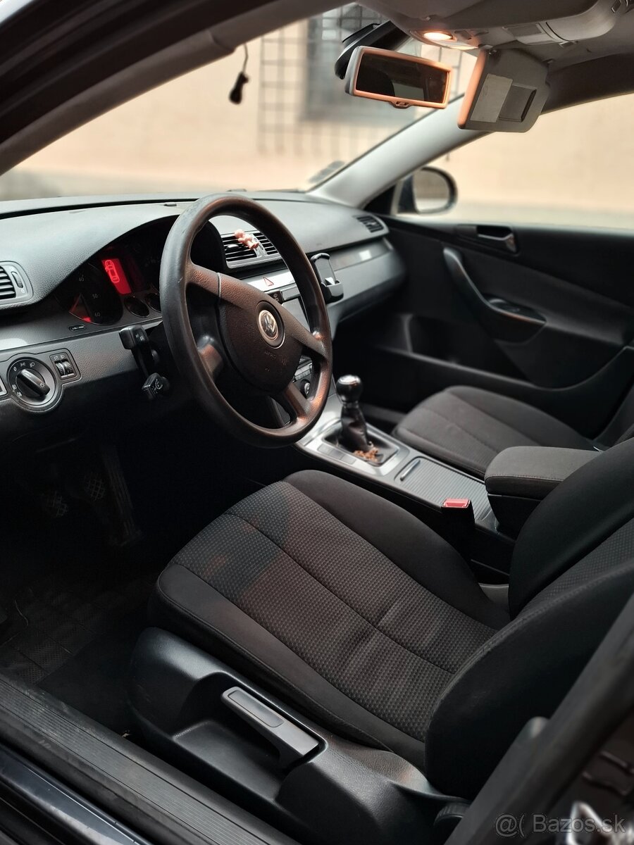 Volkswagen Passat 1.9 TDI 77 kW (2007) - 6