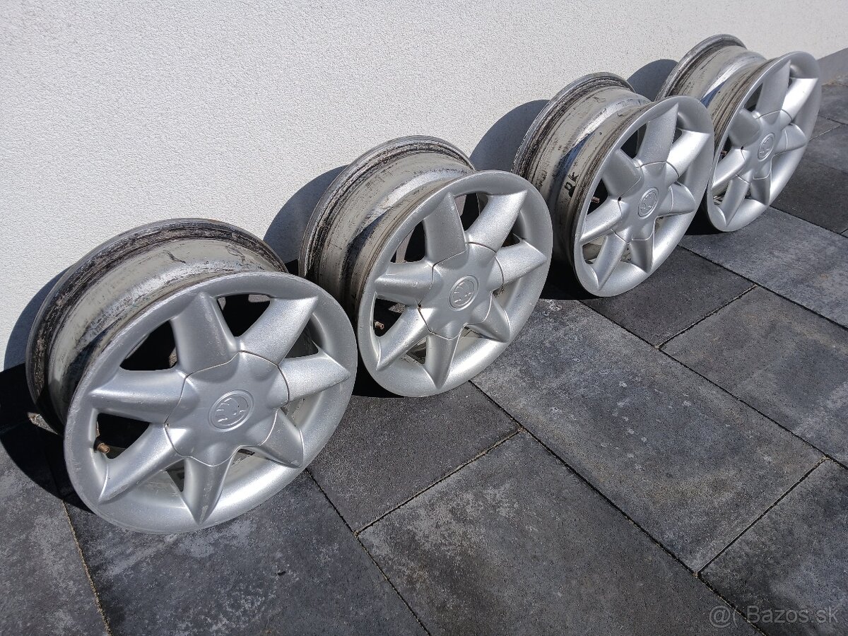 Felicia 4x100 R13 - 6