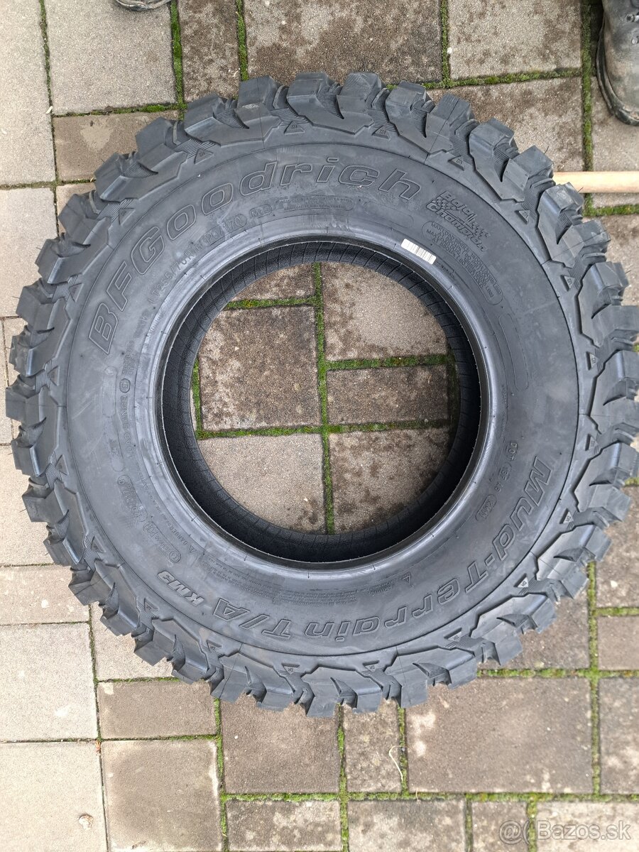 BFGoodrich Mud Terrain 255/70 R16 - 6