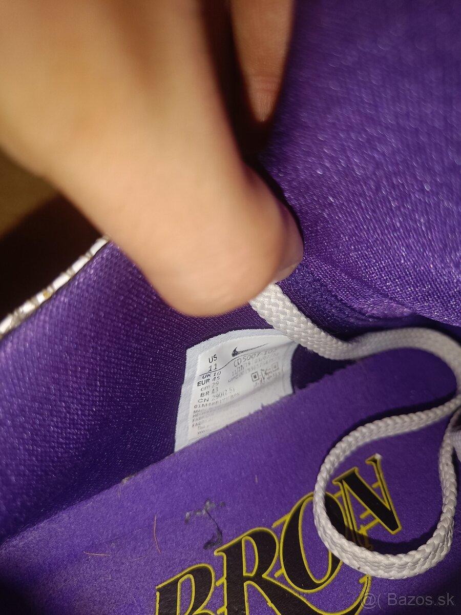 Nike LeBron 17 Low Lakers - 6