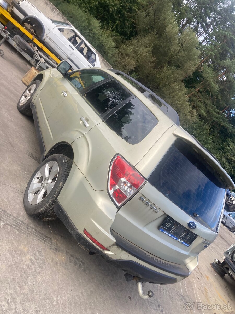 Rozpredam Subaru forester 2.0 boxer diesel 108kw 2009 - 6