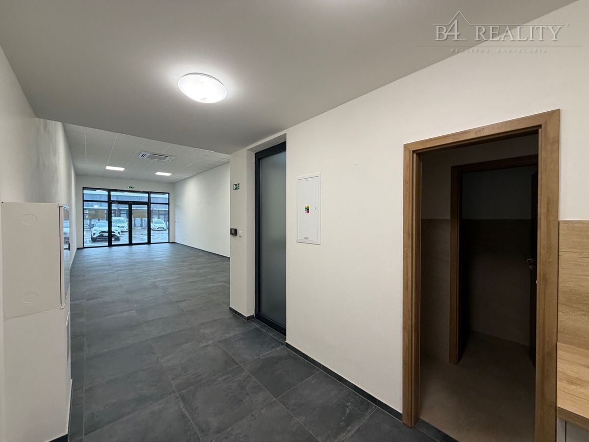 Komerčné priestory na prenájom 105 m2 + 2x parkovacie státie - 6