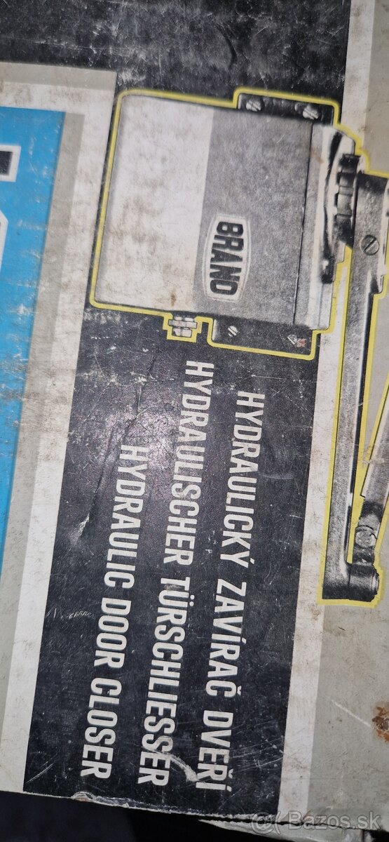 hydraulický zatvárač brano Czechelovakia K 202 - 6