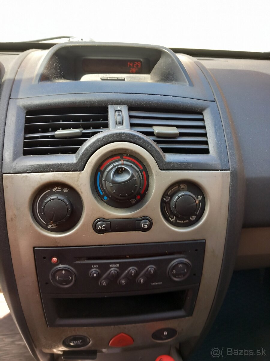 renault Megane II - 6