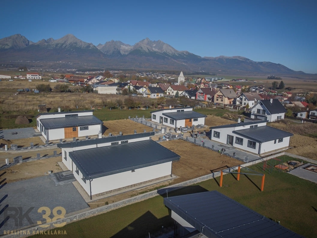 Nadčasové rodinné domy v skvelej lokalite pod Tatrami - 6