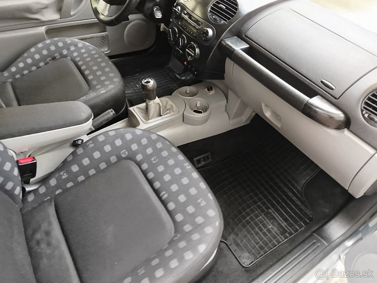New beetle 1.6 benzín - 6