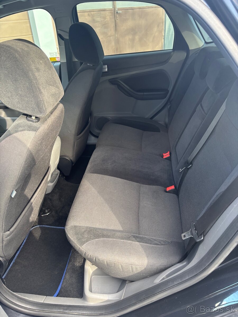 Ford Focus - 6
