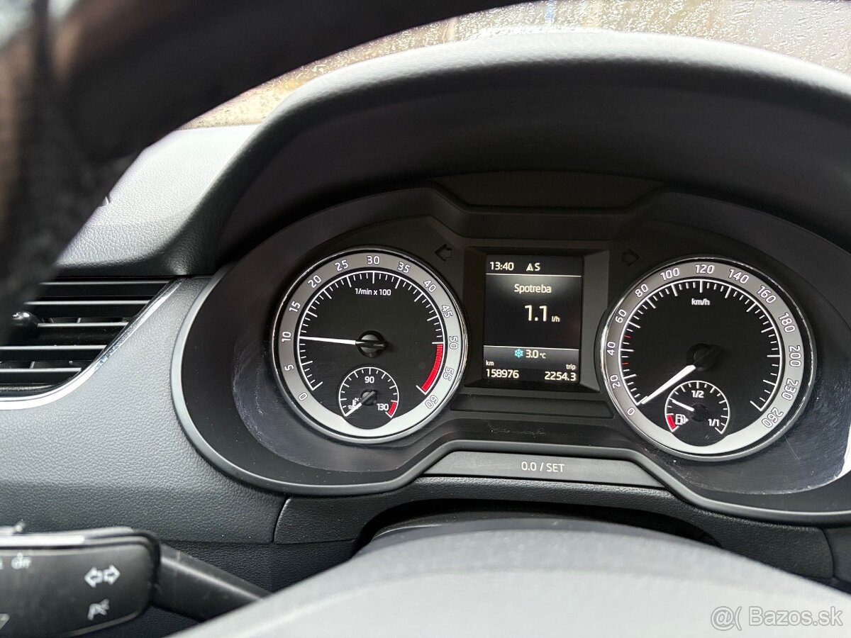 Predám Škoda Octavia III Combi 1,6 TDI Style Plus - 6