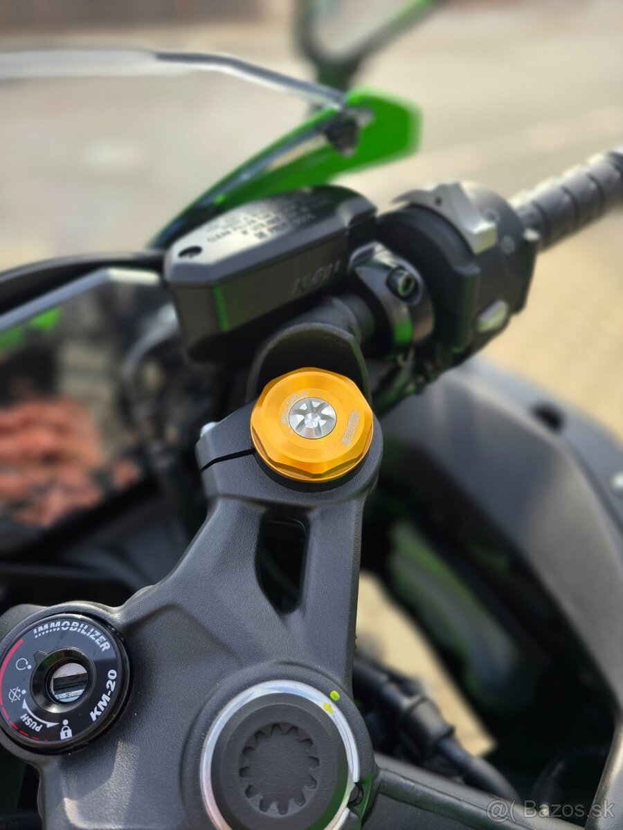 Kawasaki ZX-4RR zelená + quickshifter - 6