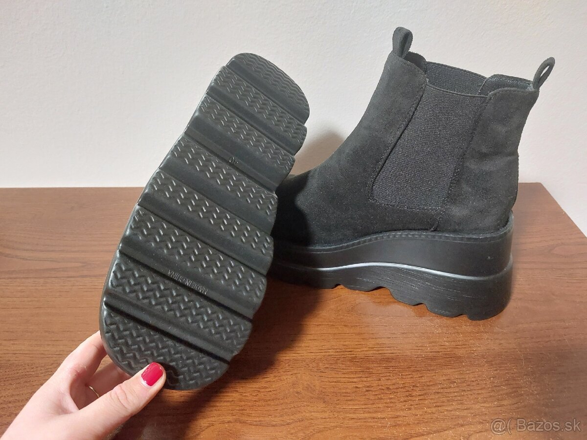 Čižmy na platforme 38 - 6