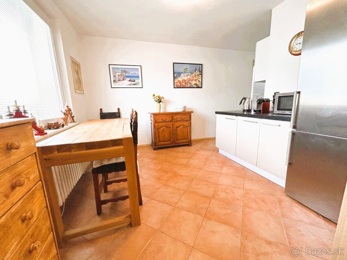 REZERVOVANÉ Zvolen, Sekier –štýlový 3-izbový byt, 2 balkóny - 6