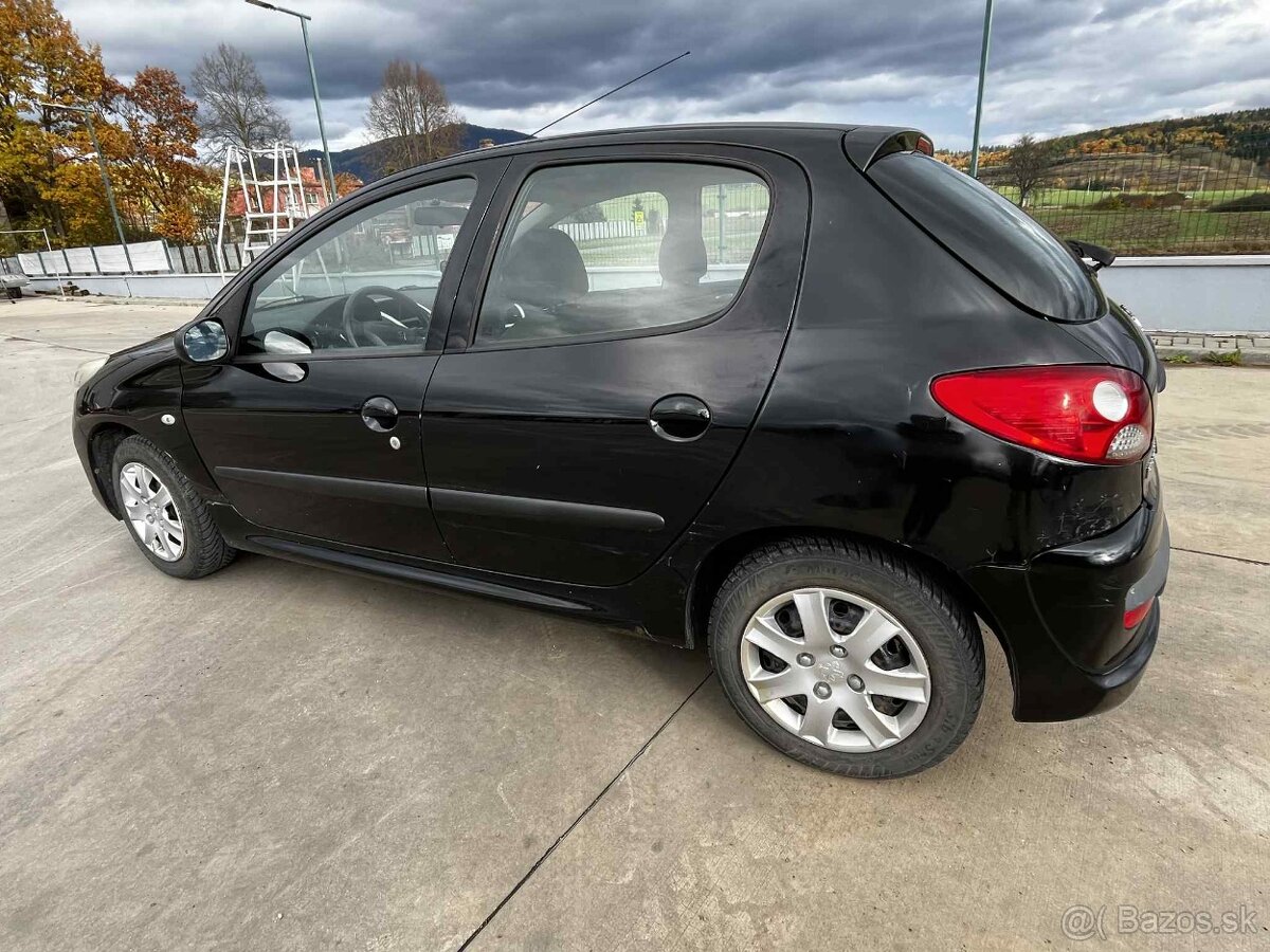 Peugeot 206+ - 6