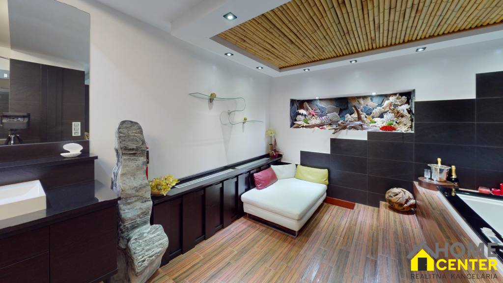 PREDAJ : RODINNÝ DOM, KOMÁRNO - 6