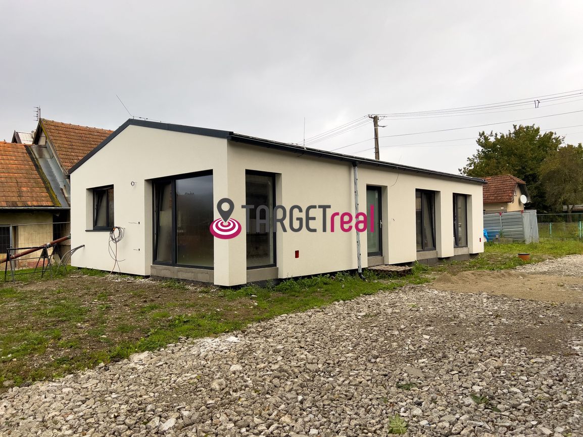 TARGETreal | BÝVANIE PRI SUČIANSKEJ SKALE – Novostavba 4 izb - 6