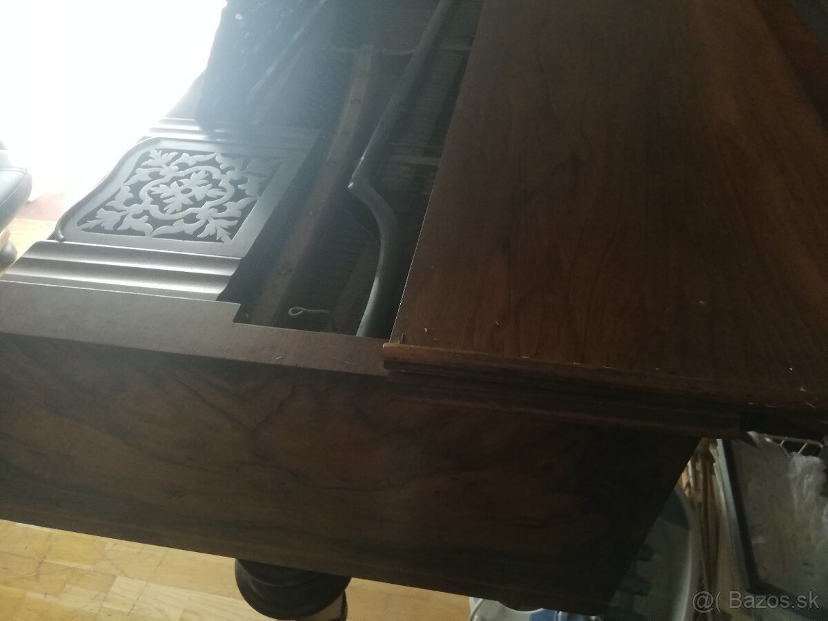 piano značky Bosendorfer - 6
