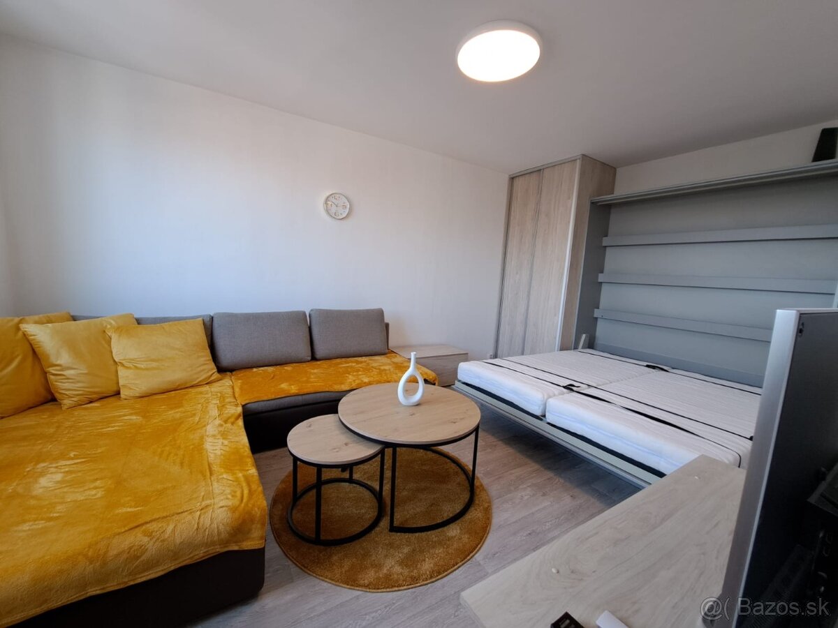 Priestranný 1-izbový byt v širšom centre Popradu na prenájom - 6