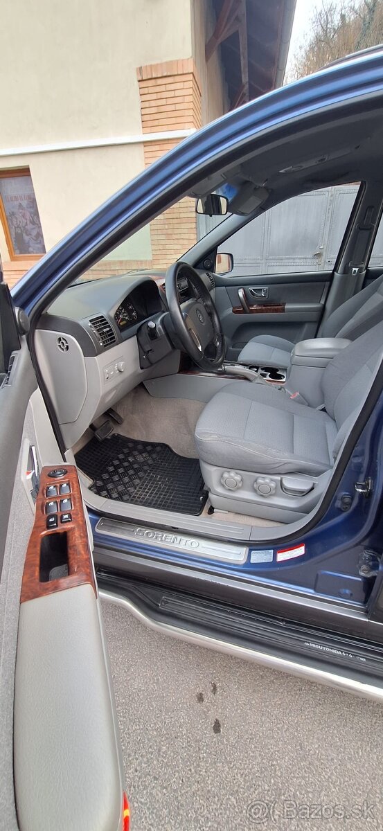 Kia Sorento 2.5 CRDI - 6