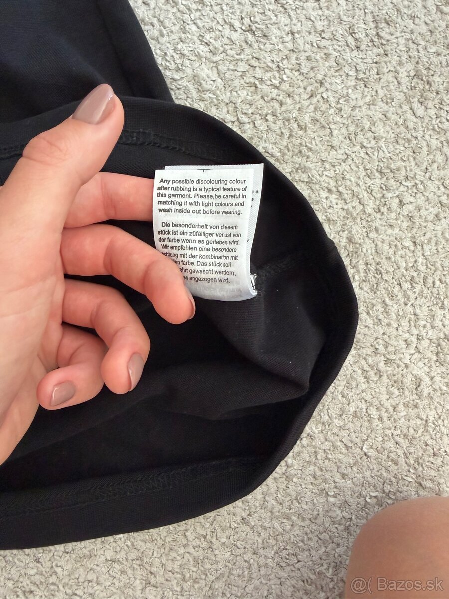 Burberry čierne tričko - 6