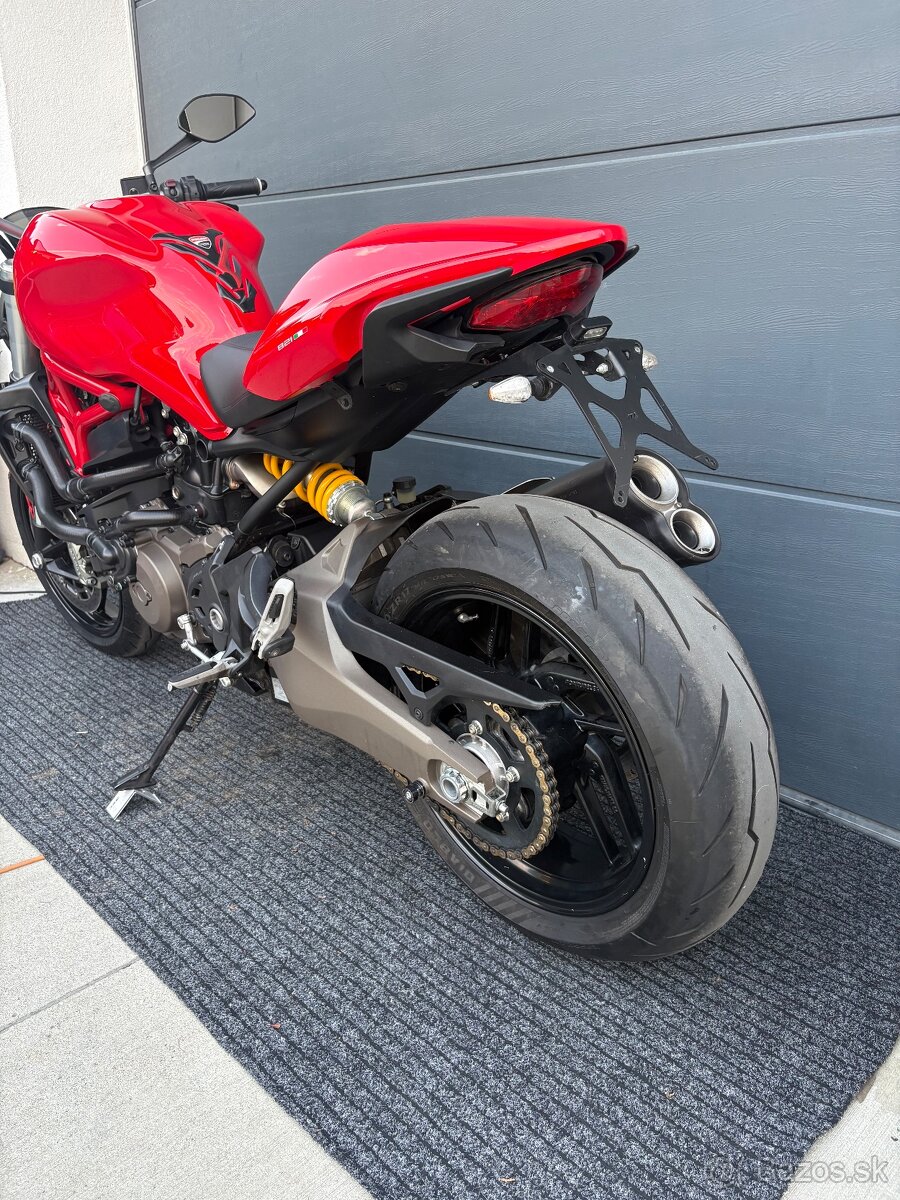 Ducati Monster 821 - 6